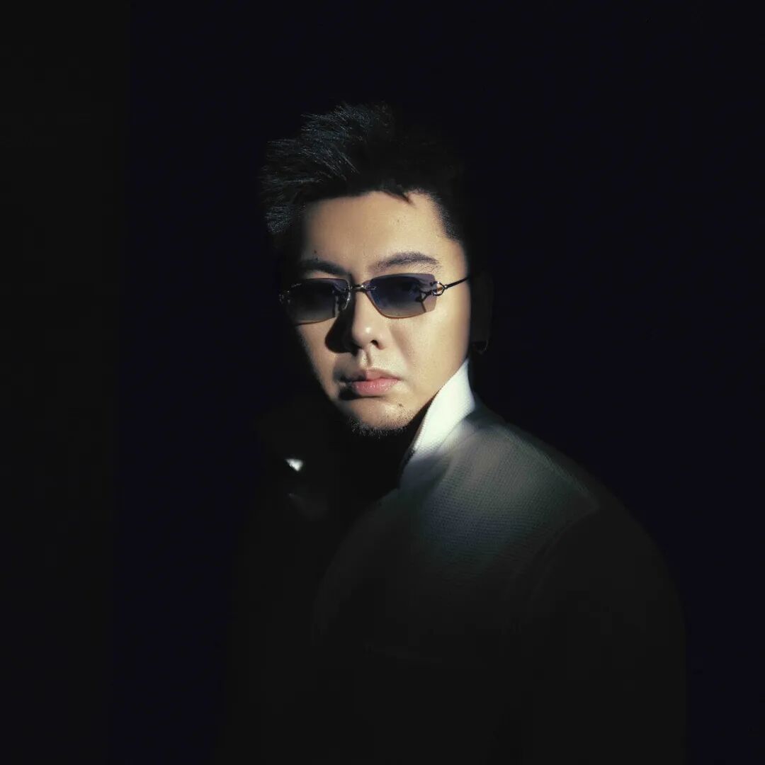 Lanlao SKAI ISYOURGOD artist portrait